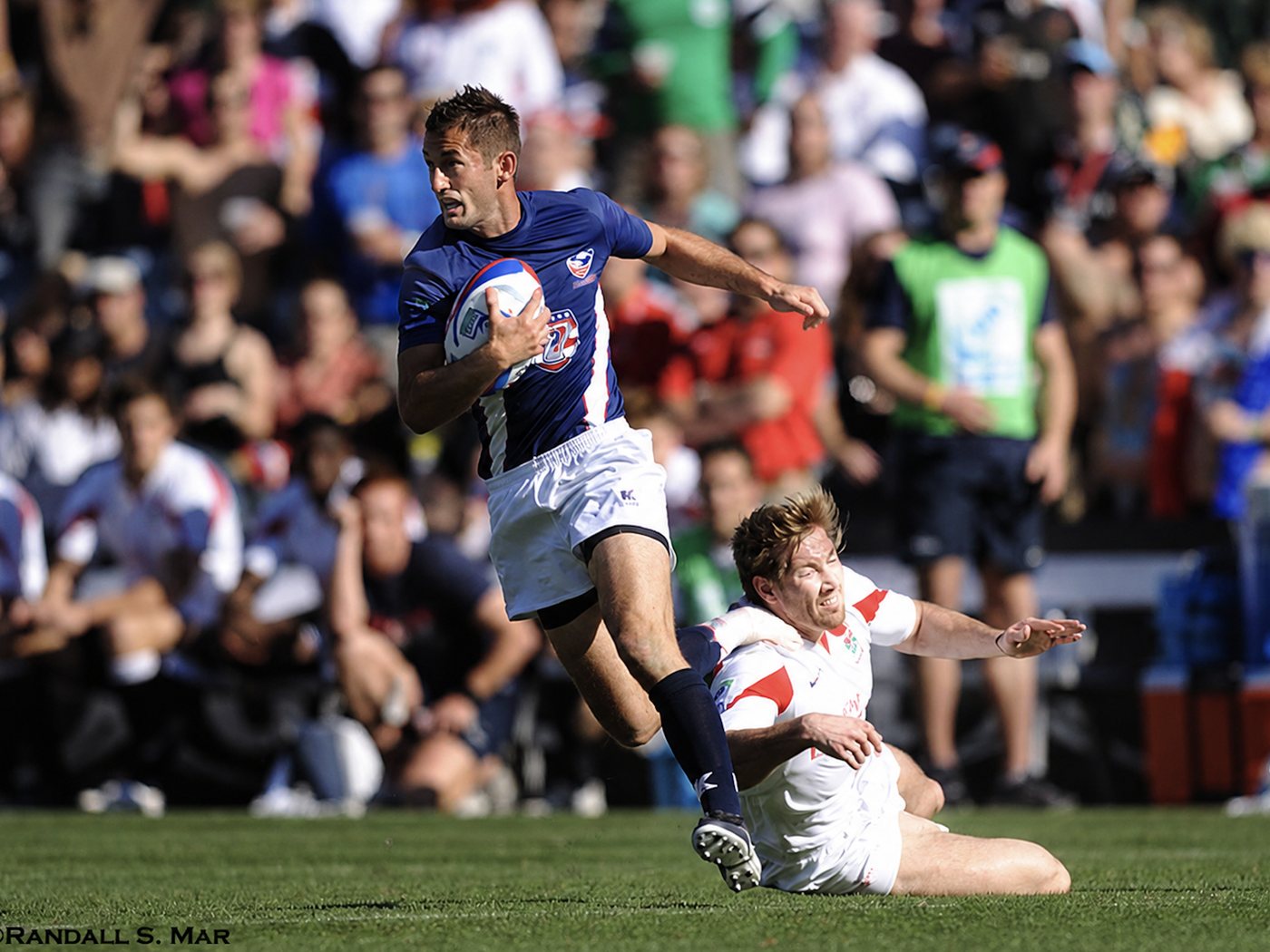 Dallen Stanford running with the ball for USA Sevens